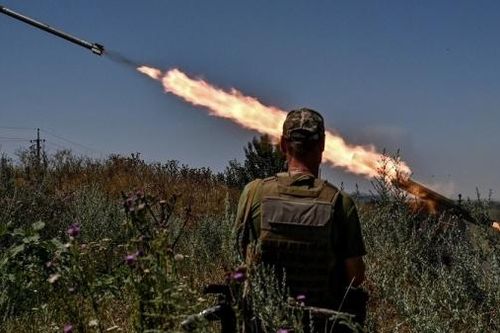 Tình hình Ukraine: Tin tặc chuyển cho Nga dữ liệu mật liên quan mạng lưới tình báo Kiev, đồn đoán về gói viện trợ quân sự cực lớn từ Mỹ