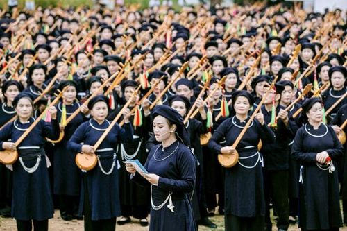 Xác lập kỷ lục đồng diễn hát Then đàn Tính lớn nhất Việt Nam