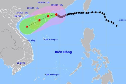 Bão số 4: Tàu thuyền chịu tác động gió mạnh và sóng lớn