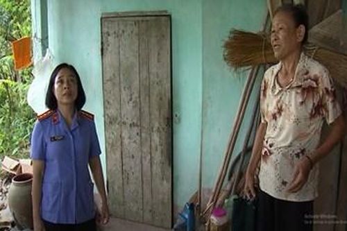 Kháng nghị để bảo vệ quyền lợi hợp pháp của người khởi kiện