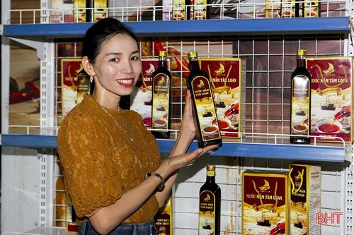 Chồng biết 'chia ngọt, sẻ bùi', vợ trở thành doanh nhân tiêu biểu