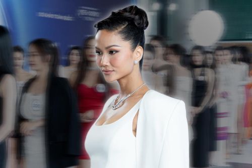 H'Hen Niê: 'Thi hoa hậu, tiếng Anh là điều kiện cần nhưng chưa đủ'