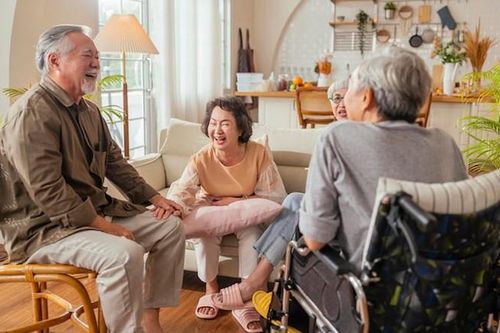 8 lời khuyên để tăng cường an toàn trong nhà cho các thành viên cao tuổi