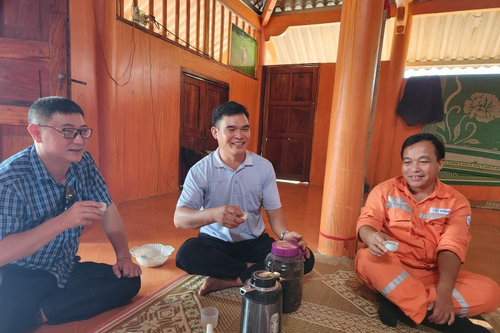 Bài 1: Nụ cười Ma Lỳ Sán