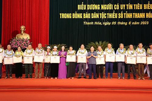 'Cầu nối ' giữa Đảng với dân