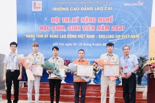 Nâng cao kỹ năng nghề thích ứng chuyển đổi số trong trường nghề ở Lào Cai
