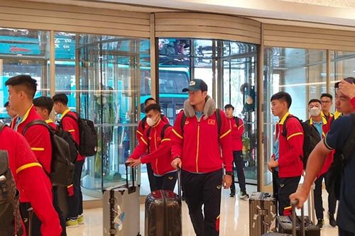 Đội tuyển Việt Nam có mặt tại Trung Quốc để chuẩn bị giao hữu FIFA Days