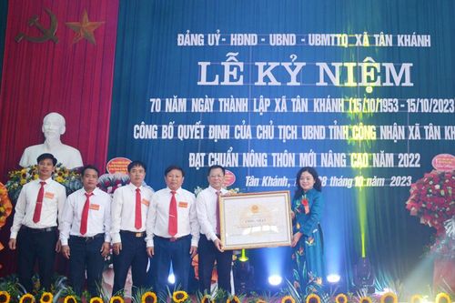 Xã Tân Khánh kỷ niệm 70 năm thành lập