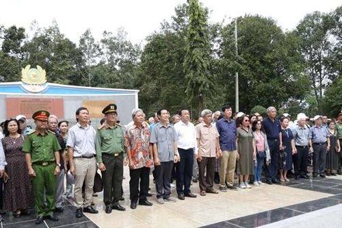 Cựu học viên D6 Công an Trung ương về nguồn