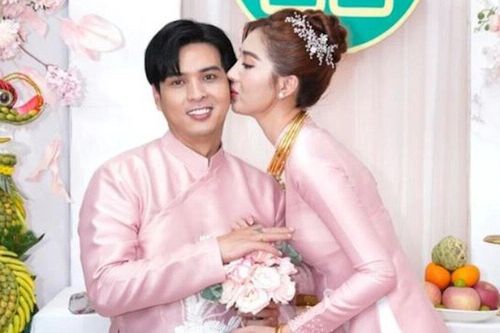 Vợ Hồ Quang Hiếu: 'Bị chở thẳng đi đăng ký kết hôn, ký xong vẫn không hiểu gì'