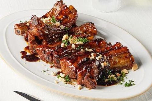 Sườn heo om theo cách này vừa mềm ngon lại thơm phức, ăn bao nhiêu cơm cũng hết