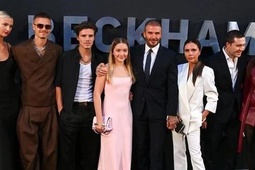 4 người con của Vic-Beck: Chỉ duy nhất một người nối nghiệp David Beckham