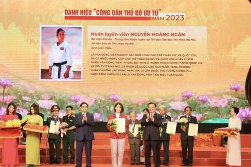 Vinh danh 10 Công dân Thủ đô ưu tú và 'Người tốt, việc tốt' tiêu biểu