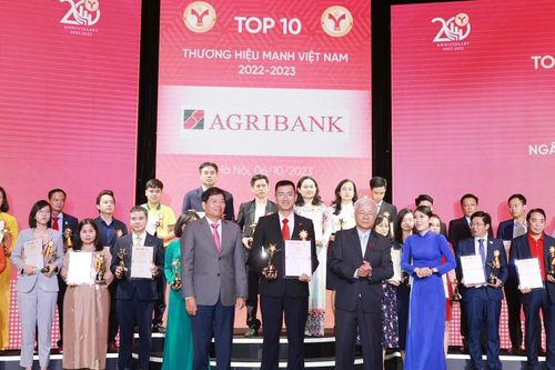 Agribank Top 10 thương hiệu mạnh Việt Nam 2023