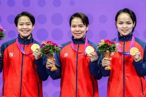 VĐV Việt Nam thể hiện trình 'bắn tiếng Anh' như gió sau khi giành HCV ASIAD, CĐV ngưỡng mộ, khen hết lời