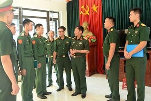 Xây dựng trận địa tư tưởng lực lượng vũ trang Thủ đô vững chắc