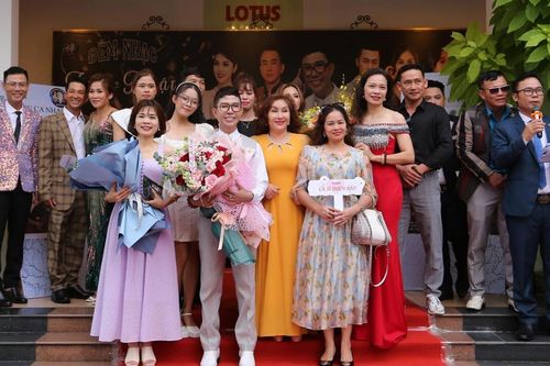 Ca sĩ Long Nhật ra mắt 2 MV về Đà Nẵng