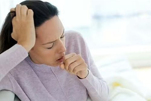 Dấu hiệu đầu tiên ung thư tuyến giáp rất ít người để ý