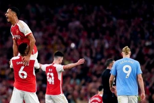 Ngoại hạng Anh: Arsenal duy trì chuỗi trận bất bại, lần đầu tiên thắng Man City sau gần 8 năm