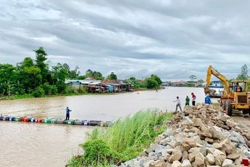 Bổ sung vốn cho miền Tây chống sạt lở