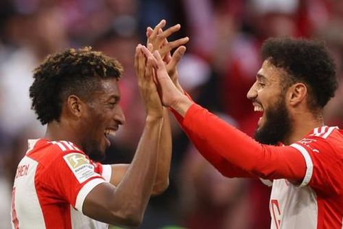 Hàng công rực sáng, Bayern hủy diệt Freiburg trên 'thánh địa' Allianz Arena