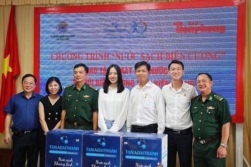 Tặng máy lọc nước cho bộ đội biên phòng Kiên Giang