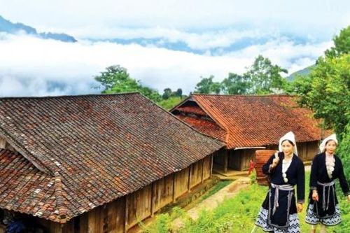 Nhà mái ngói âm dương - Dấu ấn văn hóa ở Khau Tràng