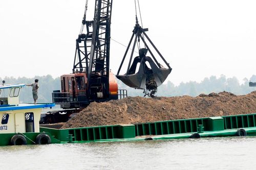 Vụ khai thác cát lậu ở An Giang: Bắt thêm một Giám đốc doanh nghiệp