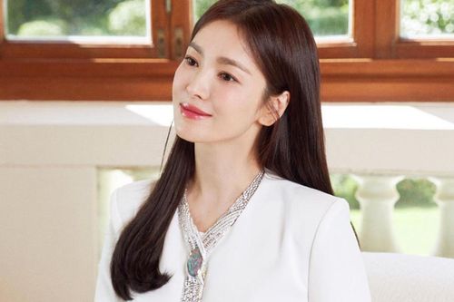 Hết thời đỉnh cao, Song Hye Kyo bất ngờ thất thế trước 2 mỹ nhân Hàn xinh đẹp