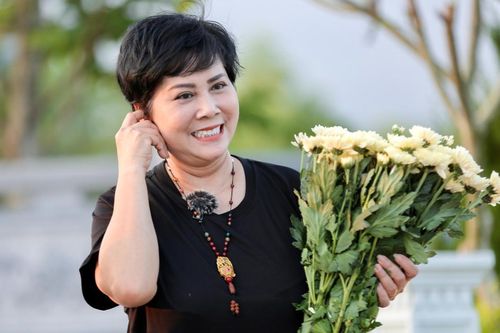 NSND Minh Hằng: Chuẩn bị sẵn mộ phần, nghiệm ra nhiều điều sau biến cố mất chồng