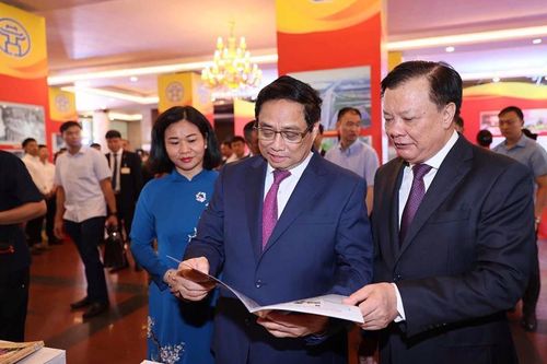 Thủ tướng: Hà Nội tập trung đẩy mạnh cơ cấu lại kinh tế gắn với đổi mới mô hình tăng trưởng
