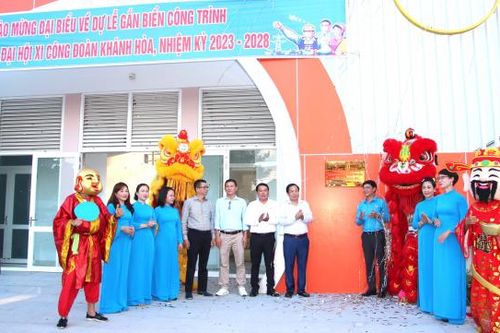Liên đoàn Lao động tỉnh: Gắn biển công trình chào mừng Đại hội XI Công đoàn tỉnh