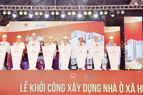Động lực từ các dự án ngoài ngân sách.