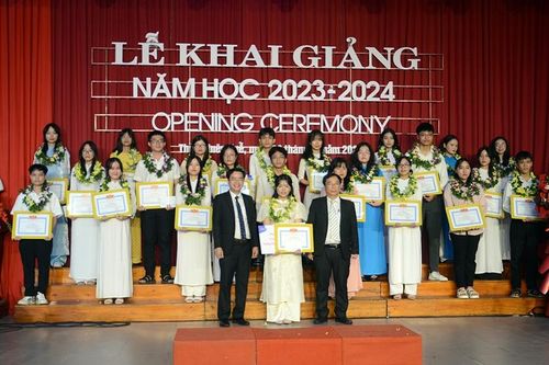 Phát huy thế mạnh, đào tạo ra những giáo viên chất lượng cho khu vực miền Trung