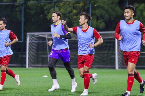 Đội tuyển Việt Nam bỏ dở buổi tập ở Trung Quốc