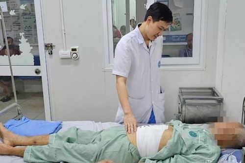 Phẫu thuật khối thoát vị thành bụng khổng lồ hiếm gặp