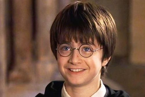 Daniel Radcliffe vui vẻ 'ngồi bên lề' chứ không tham gia 'Harry Potter' bản truyền hình