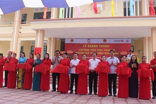 Bình Định: Bộ Trưởng Bộ Tài chính Hồ Đức Phớc dự lễ khánh thành Trường Tiểu học Vĩnh An