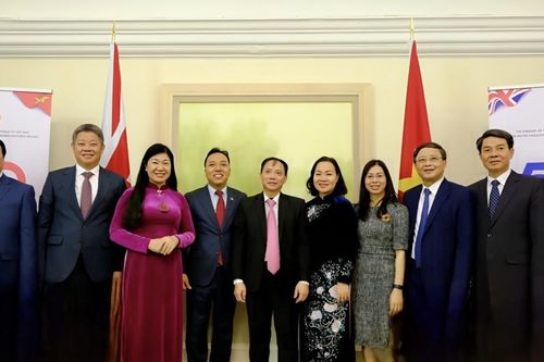 Đoàn đại biểu Thành phố Hà Nội thăm, làm việc tại Vương quốc Anh