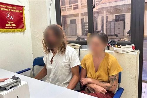 2 du khách nước ngoài hoang báo bị cướp tài sản nhằm trục lợi bảo hiểm