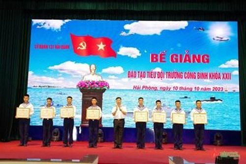 Lữ đoàn Công binh 131 Hải quân: Bế giảng đào tạo Tiểu đội trưởng Công binh khóa 22
