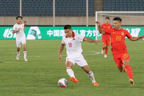 Tuyển Việt Nam thua cách biệt Trung Quốc