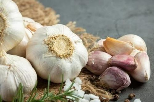 Thường xuyên bổ sung 5 loại củ này sẽ giúp làn da trẻ đẹp, mịn màng từ bên trong