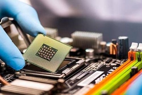 Việt Nam thiếu nguồn nhân lực ngành công nghiệp bán dẫn