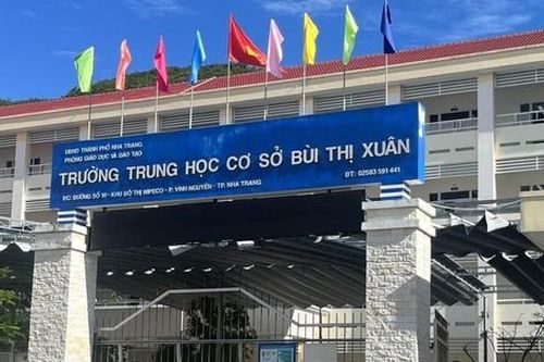 Trường báo cáo gì vụ nữ sinh rơi tầng 8 chung cư ở Nha Trang tử vong?