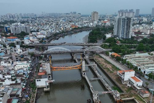 Nhiều lúc không biết đâu là 'sông, đường', dự án chống ngập 10.000 tỷ vẫn im ắng