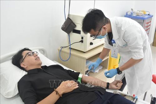 Bác sỹ trẻ rèn sức khỏe để cống hiến