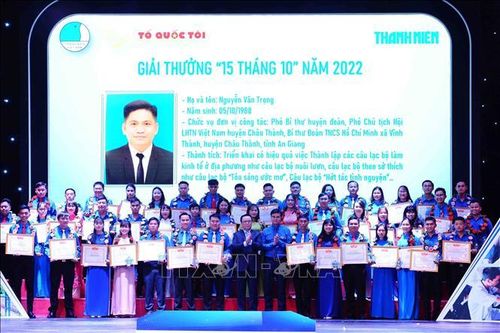 82 cán bộ thanh niên xuất sắc được trao Giải thưởng '15 tháng 10'