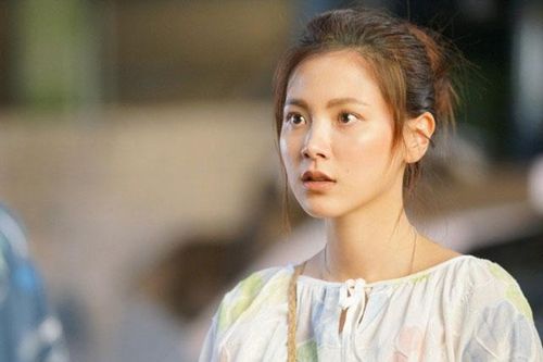 Tái hôn mẹ chồng cũ cho 500 triệu, một năm sau về thăm bà, thấy người ra mở cửa tôi bàng hoàng