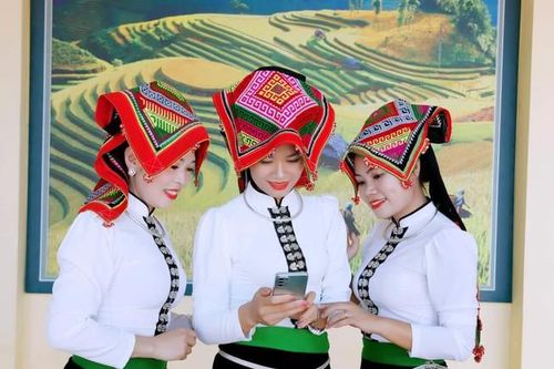 Ngày Chuyển đổi số Quốc gia 10/10: Cơ hội mới cho phụ nữ trong phát triển sản xuất, kinh doanh